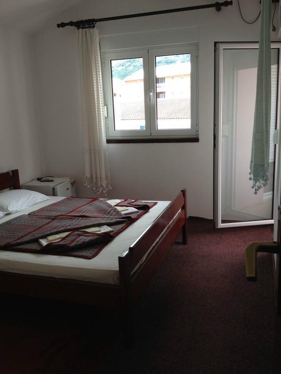 Rooms Kuljic Budva Rum bild