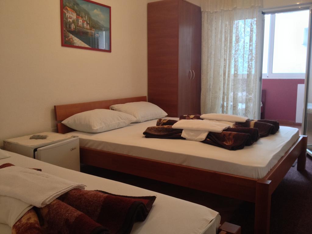 Rooms Kuljic Budva Rum bild